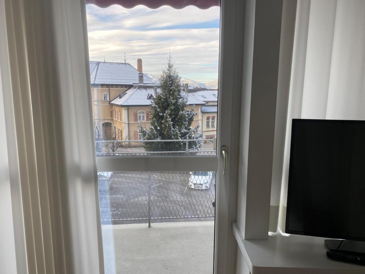 Zimmer & Appartements Am Schlossplatz Hohenems Buitenkant foto
