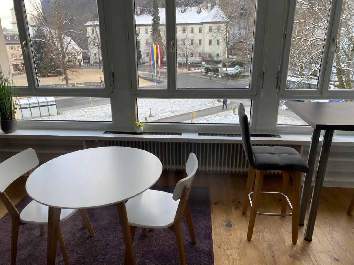 Zimmer & Appartements Am Schlossplatz Hohenems Buitenkant foto