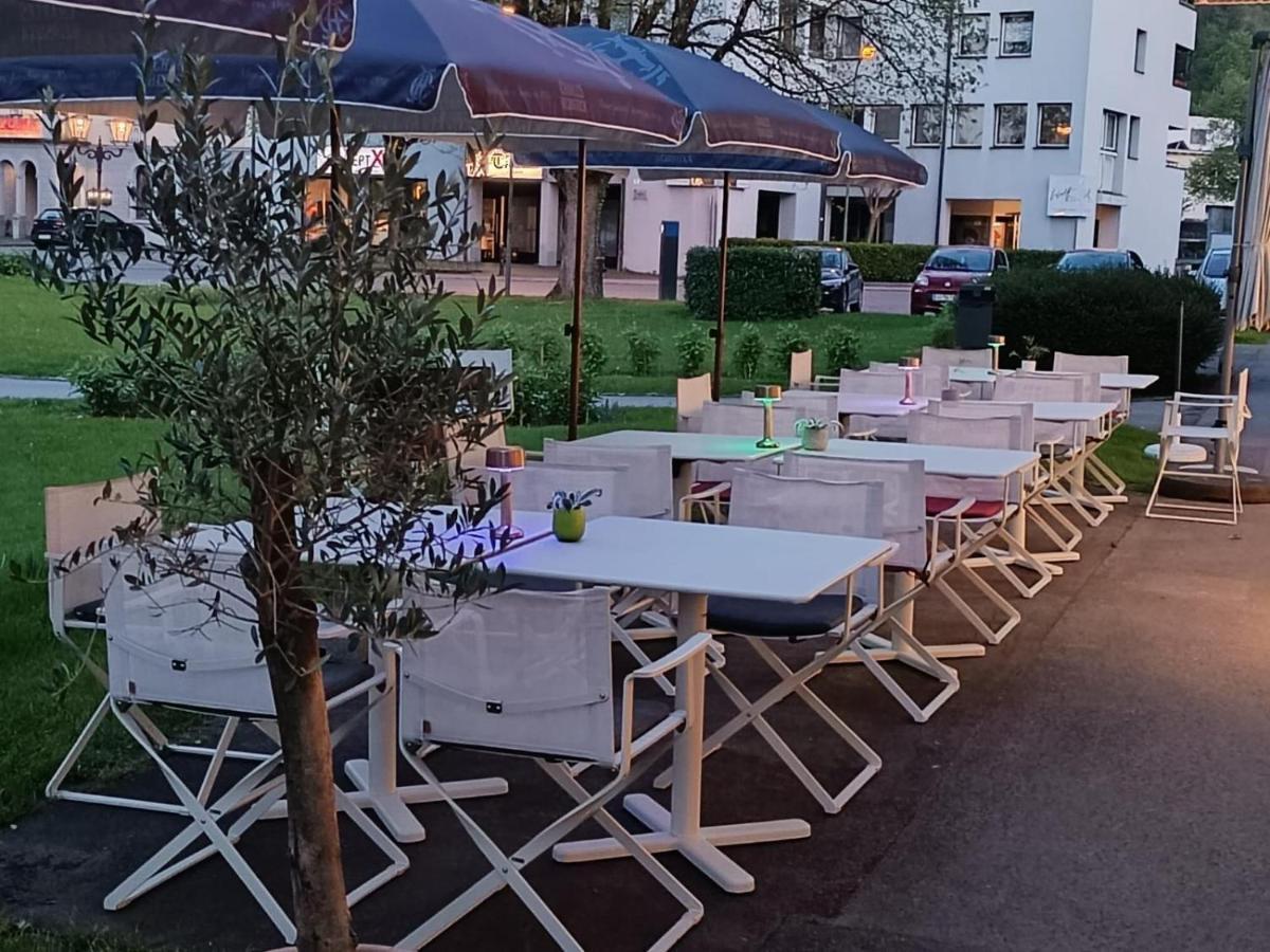 Zimmer & Appartements Am Schlossplatz Hohenems Buitenkant foto