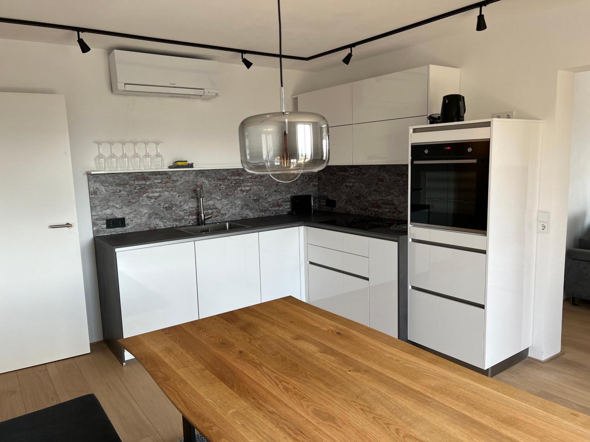 Zimmer & Appartements Am Schlossplatz Hohenems Kamer foto