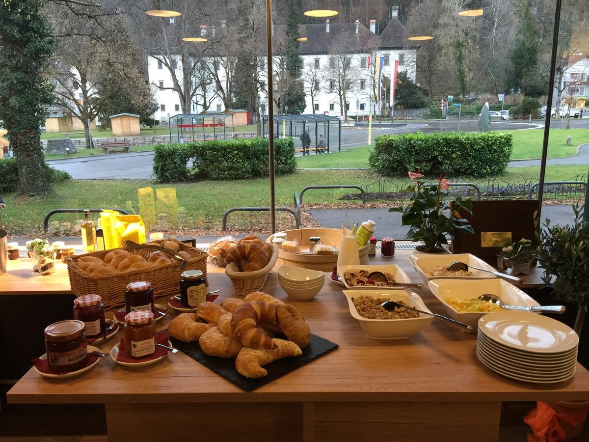 Zimmer & Appartements Am Schlossplatz Hohenems Buitenkant foto