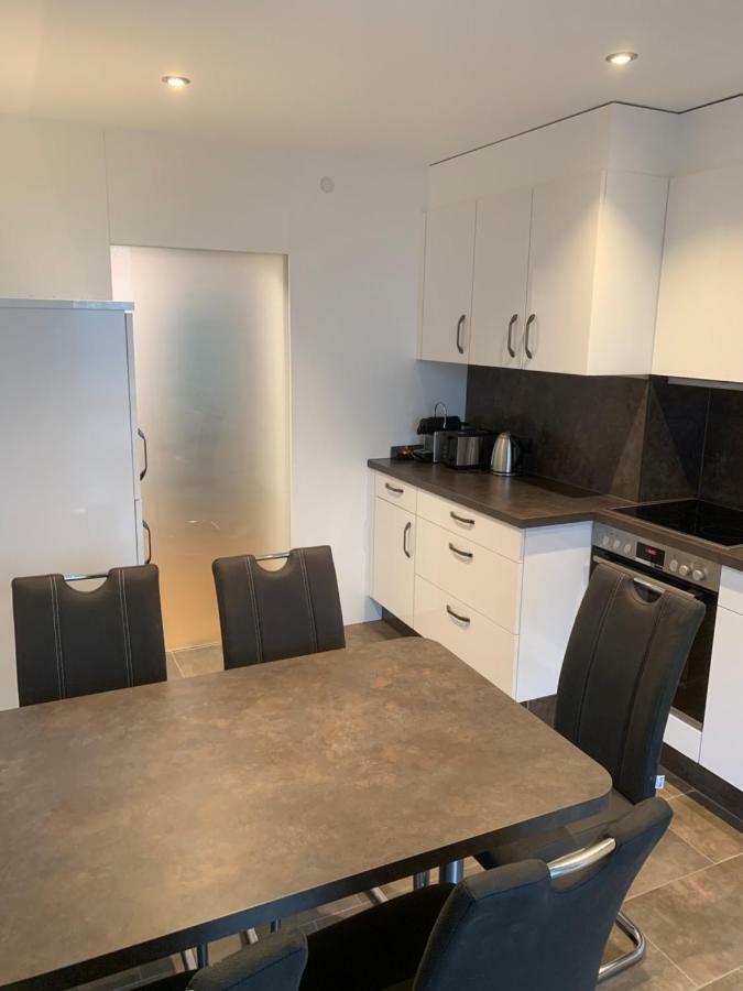 Zimmer & Appartements Am Schlossplatz Hohenems Buitenkant foto